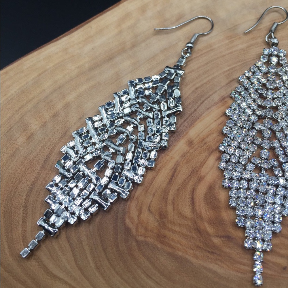 Earrings (NEW) - Picture 5 of 5